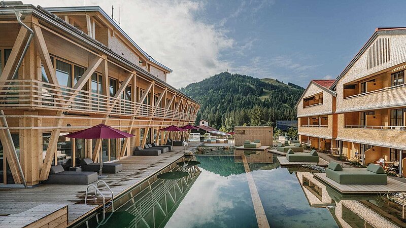 Außenansicht Poolbereich, Hotel Hubertus Balderschwang
