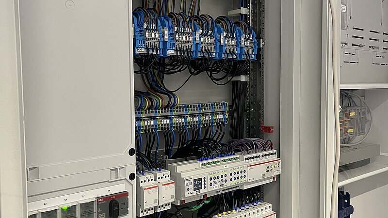 Elektroverteilerschrank bei Firma Hofer in Durach.